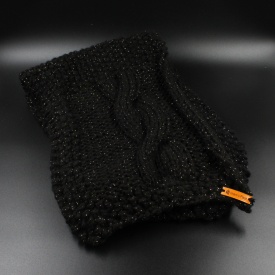 cabled-scarf-black-shimmer-1