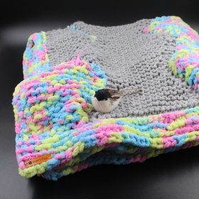 baby-blanket-hexagonal-jellybeans-greyheather-7