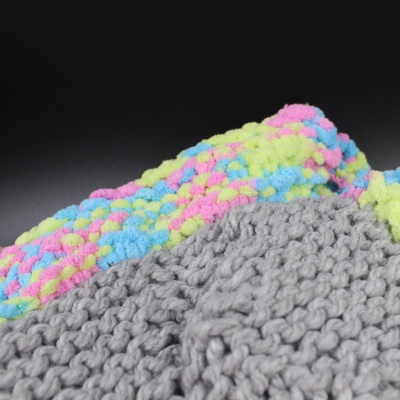 baby-blanket-hexagonal-jellybeans-greyheather-3